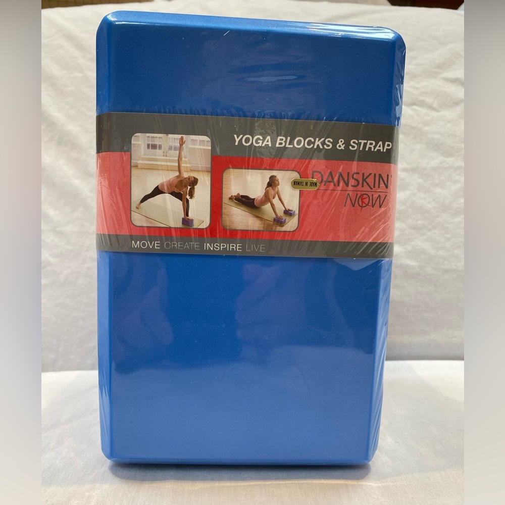 New Sealed Danskin Yoga Blocks and Strap Set. Blue Blocks and Cream Strap - Picture 2 of 8